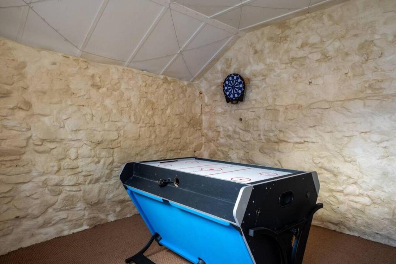 Cosy Welsh Cottage In St Davids Centre With Garden Bagian luar foto